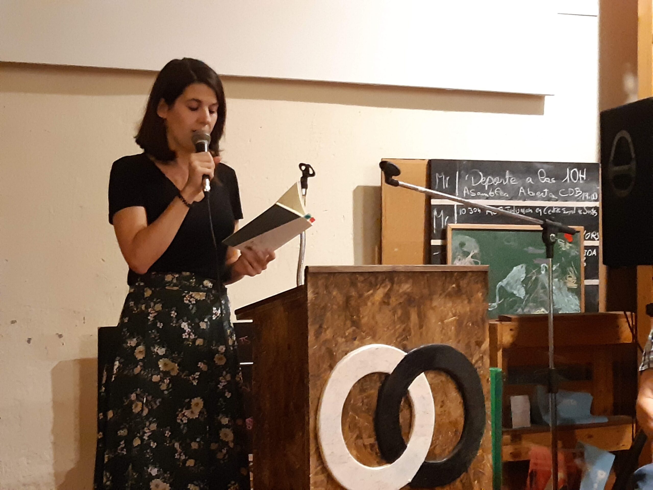 13 preguntas y una poeta, Carla Fajardo: «No busco ningún fin, es un proceso en sí mismo»