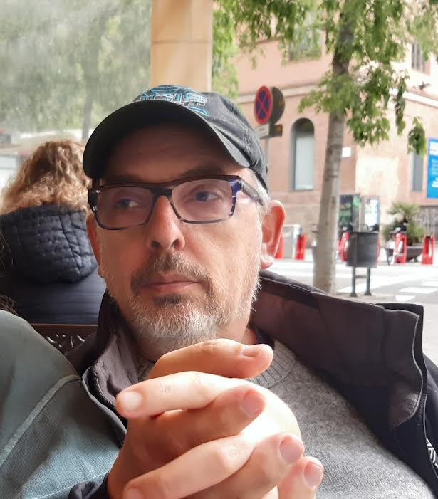 Poesía, educación y derechos humanos: una conversación con José Luis Regojo