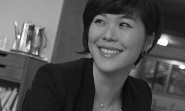 3 Poemas de Ji-nyeo Kim 김지녀 시인 , poeta surcoreana