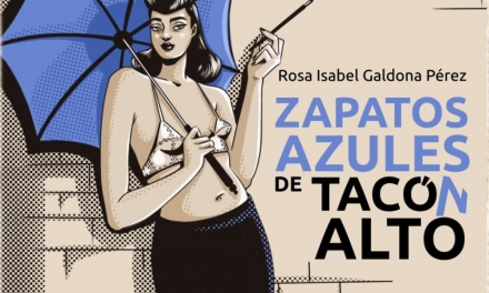 Zapatos azules de tacón alto, por Rosa Galdona