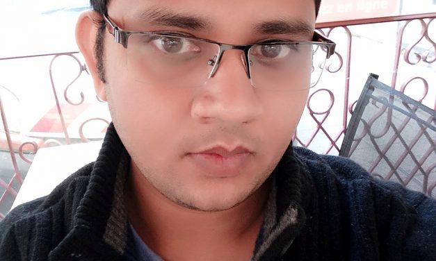 3 Poemas de Devesh Path Sariya, poeta indio