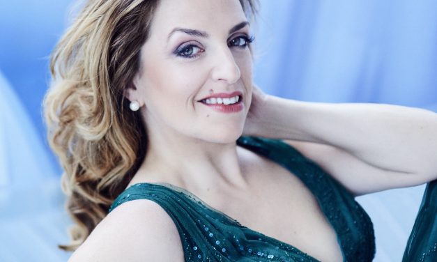 Entrevista a Raquel Lojendio, soprano y novelista