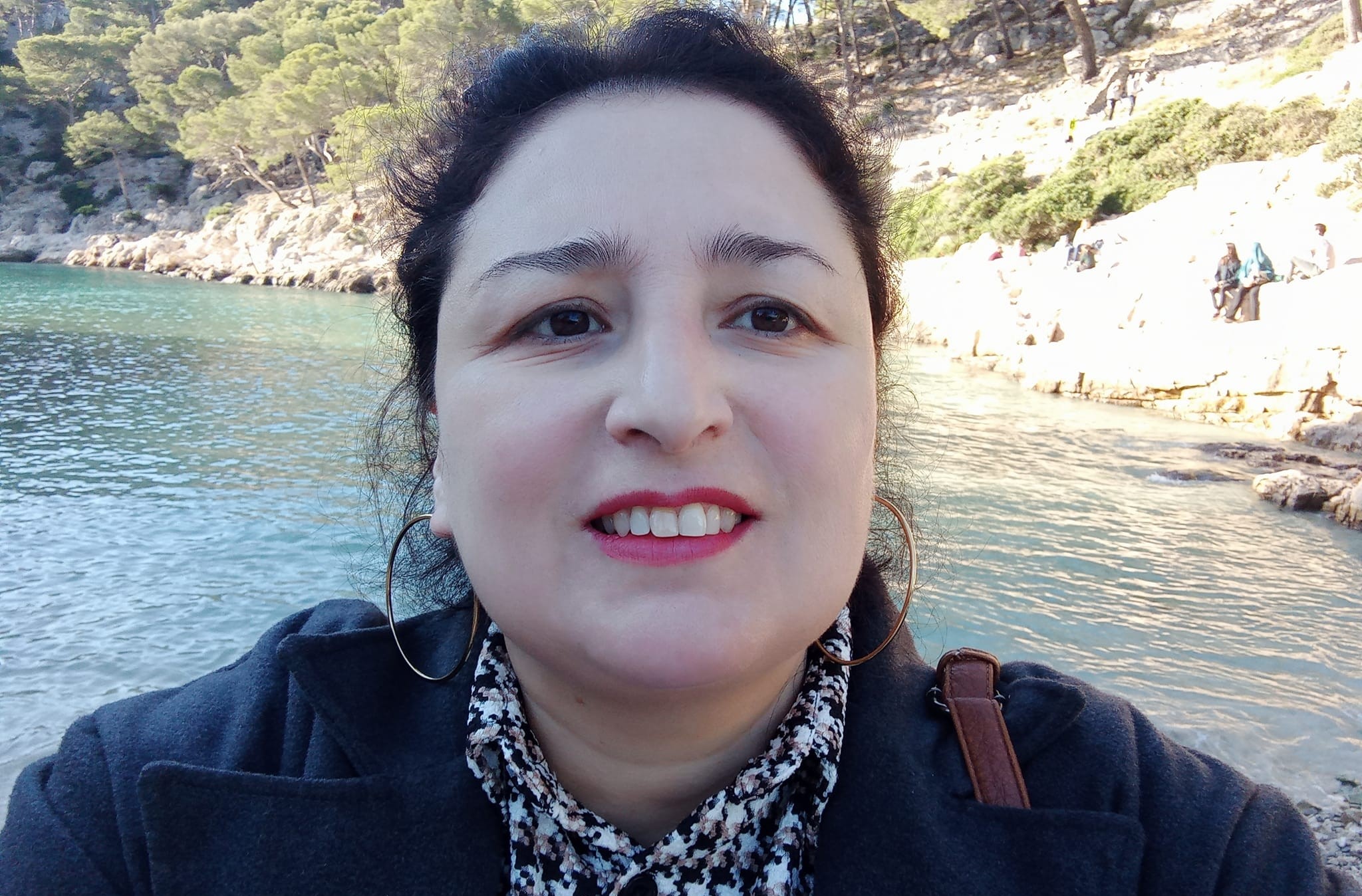 3 Poemas de Lynda Chouiten, poeta argelina