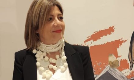 3 Poemas de Olga Economidou, poeta  chipriota